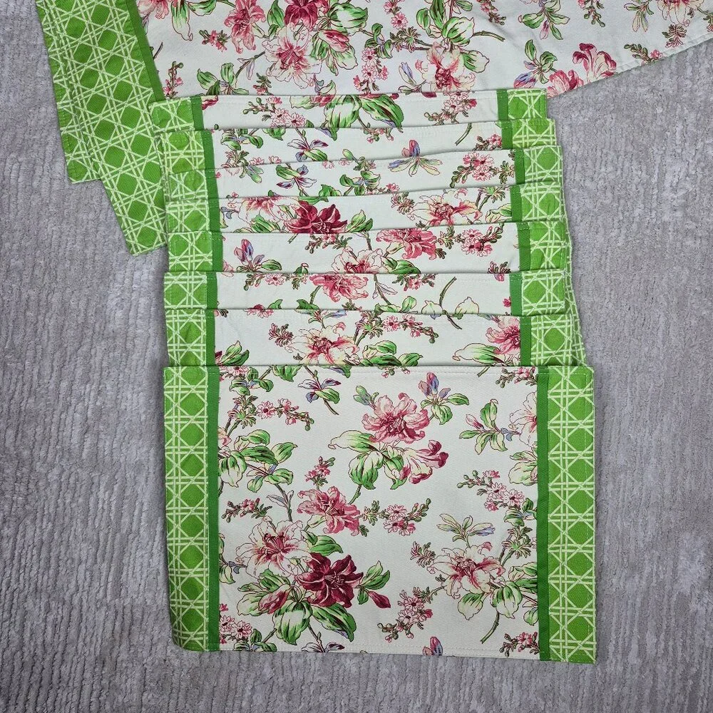 Waverly Table Runner and 8 Placemats Floral Pattern with Green Trim